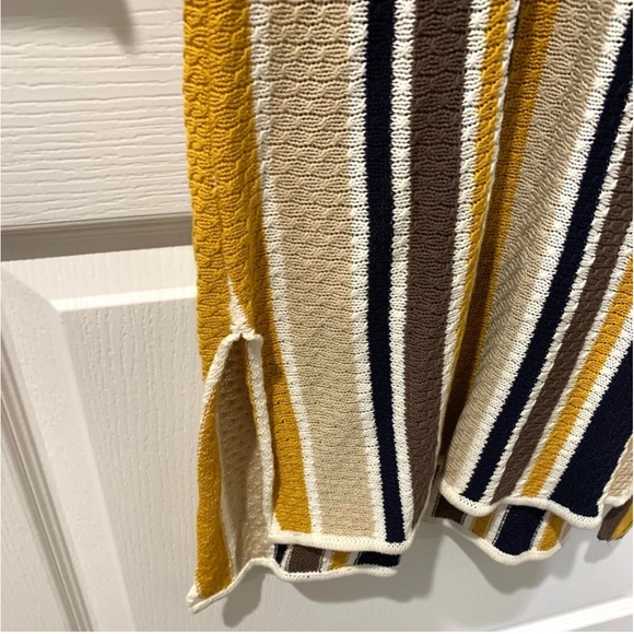 Frame Denim Le Lace Up Shirt Dress in Multi Stripe Knit - Picture 7 of 7